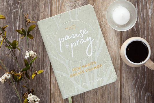 Pause and Pray (Devotional, Spring Reading)