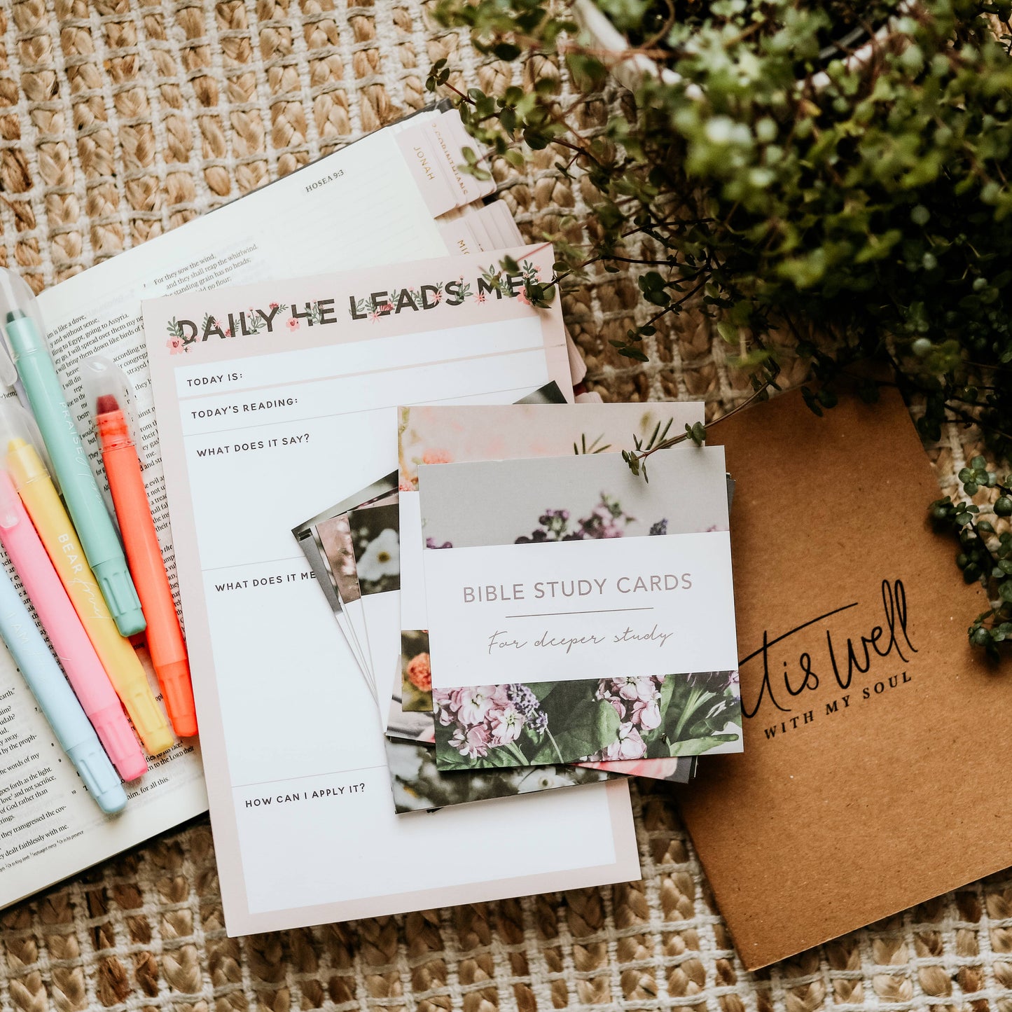 Daily He Leads Me Notepad | Wildflower